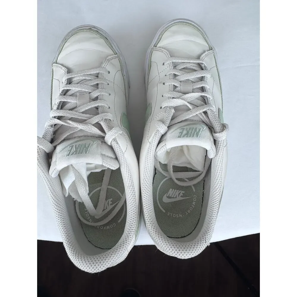 Nike Court Legacy Sneakers in Honeydew Color Juniors size 6.5